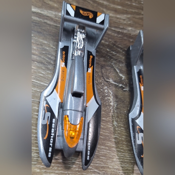 VTG lot of 2 Mattel 1995 Hydroplane Silver 1:64 Scale Seahorse Triton 5 - Picture 2 of 6
